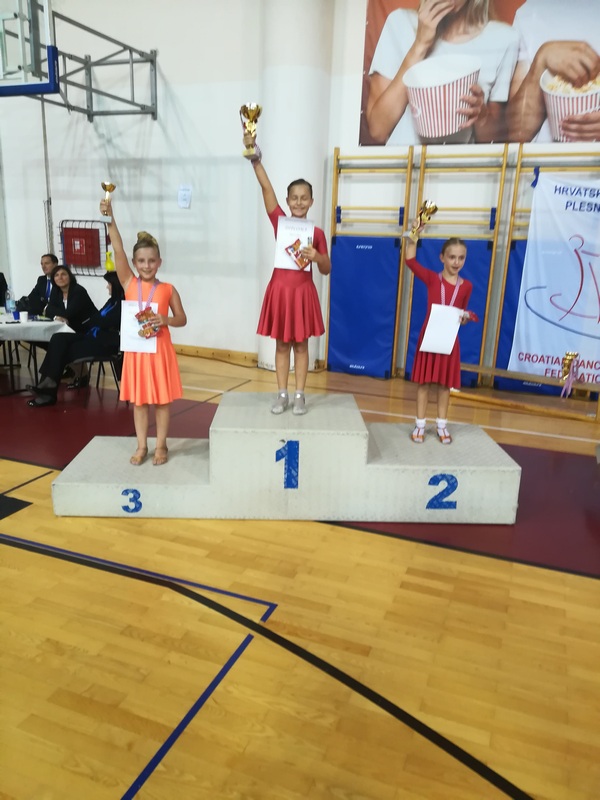 VELIKI USPJEH Ramona Pečar državna prvakinja u latinsko-američkim plesovima