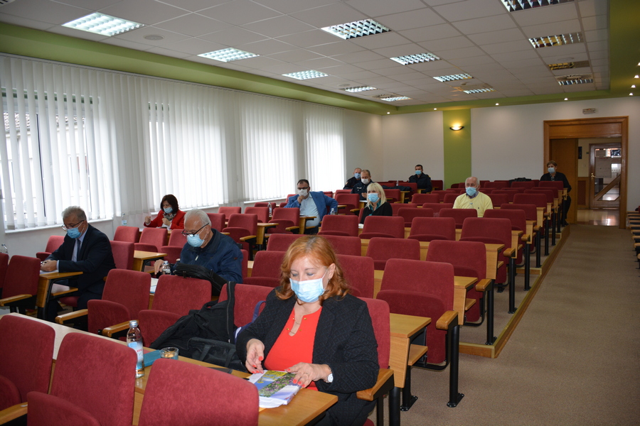 OD SUTRA U NOVOM REŽIMU Nove mjere trebale bi usporiti širenje zaraze