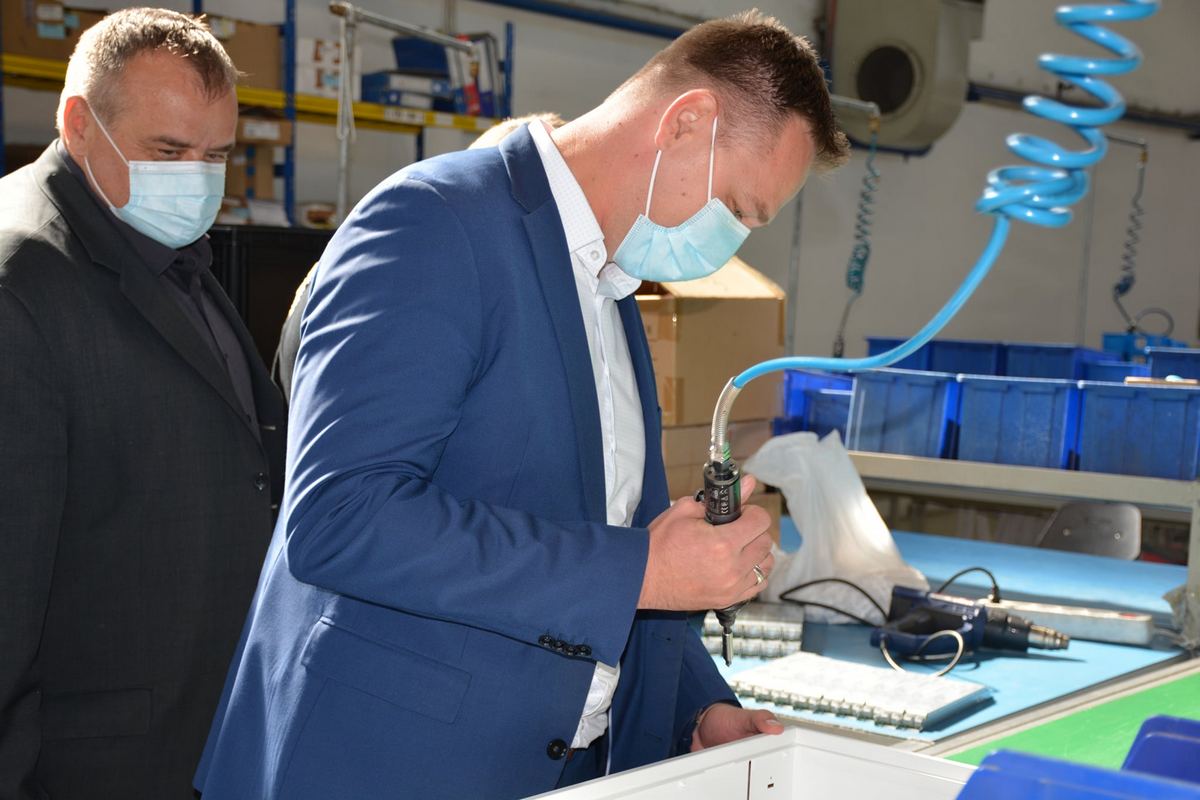 Župan obišao tvrtku koja radi s Microsoftom i Ferrarijem