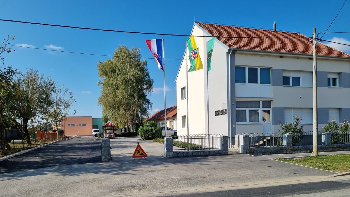 Hoće li mobilno reciklažno dvorište potaknuti mještane na odvajanje otpada?