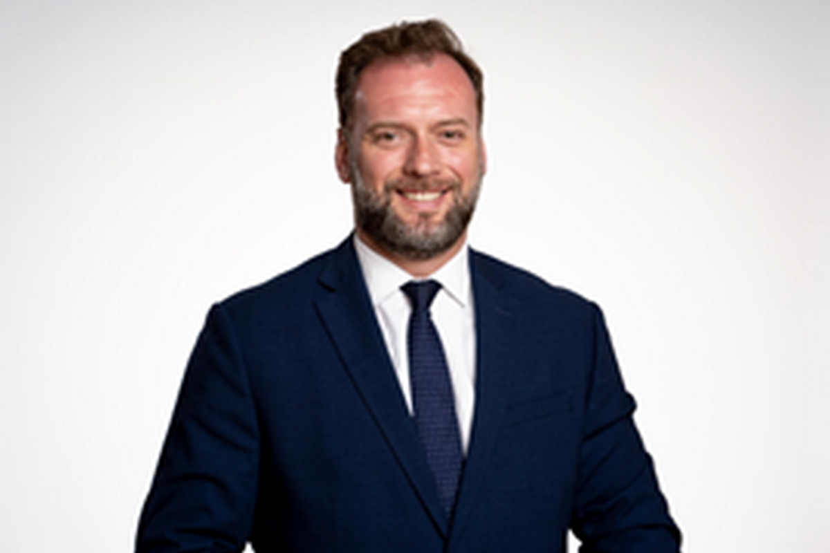 MORH: Banožić ima pravo i na stan veći od 60m2 i na naknadu za odvojeni život