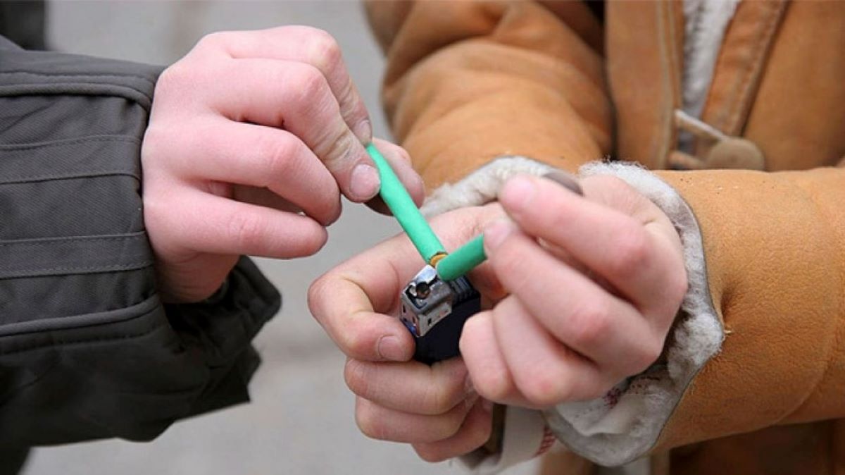 U novogodišnjoj noći zbog nestručnog rukovanja pirotehničkim sredstvima dijete i maloljetnik zadobili tjelesne ozljede, jedan teške