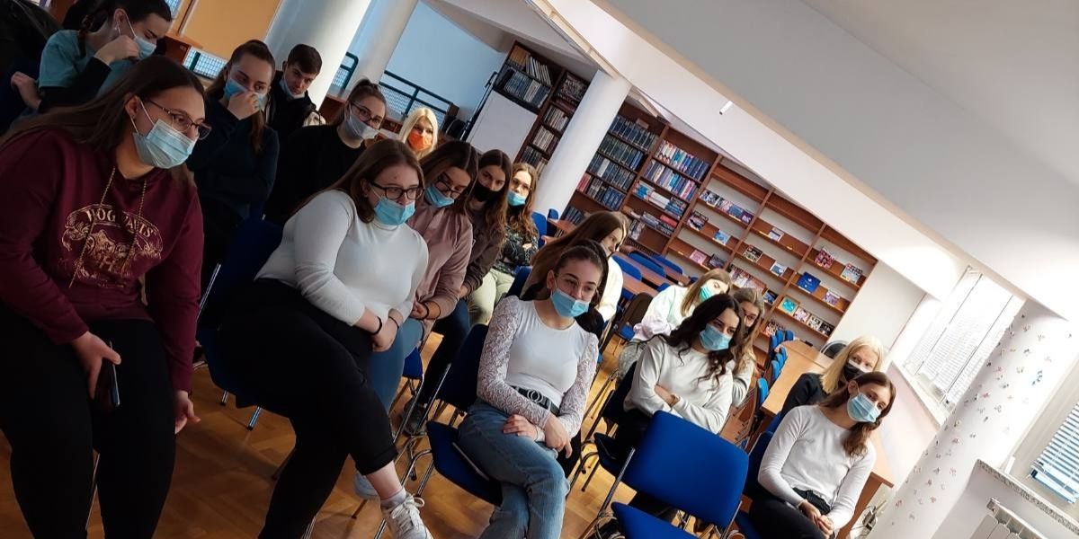 Učenici Medicinske pretresli brojne teme s Ivanom Šojat