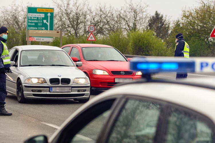 U Narti se dogodila teška prometna nesreća, poginula je žena