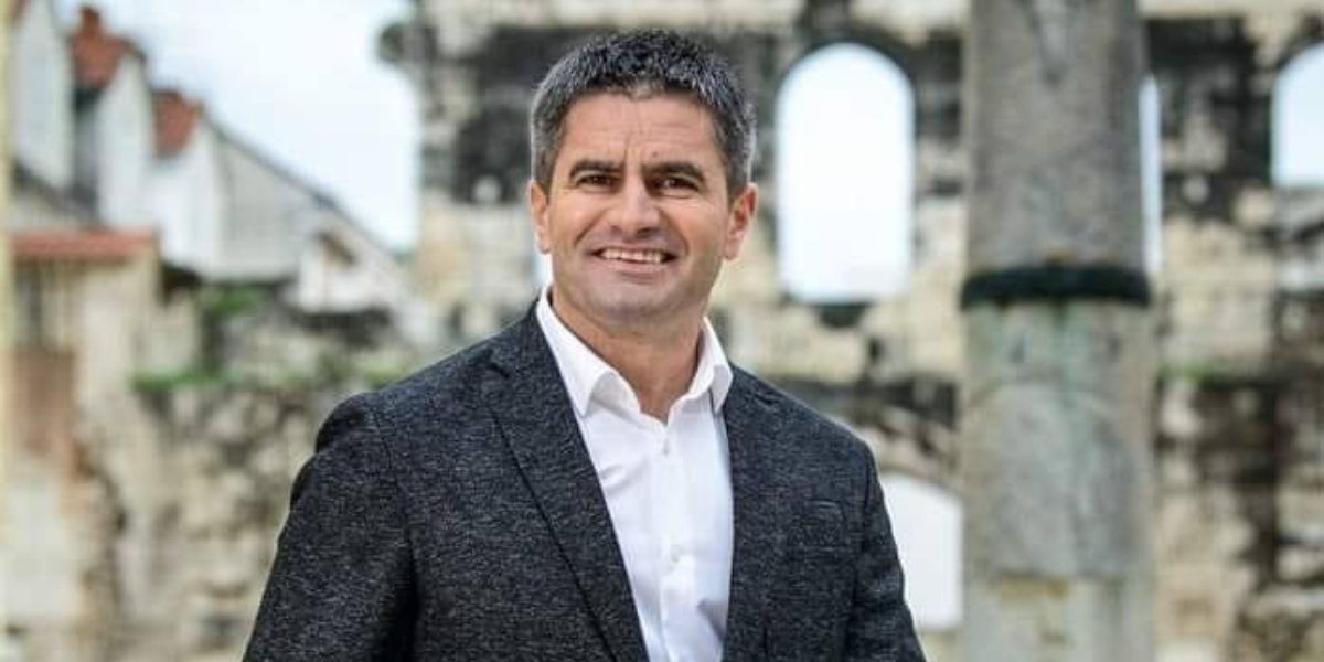 Split gori, a Puljak razgledava Beč!