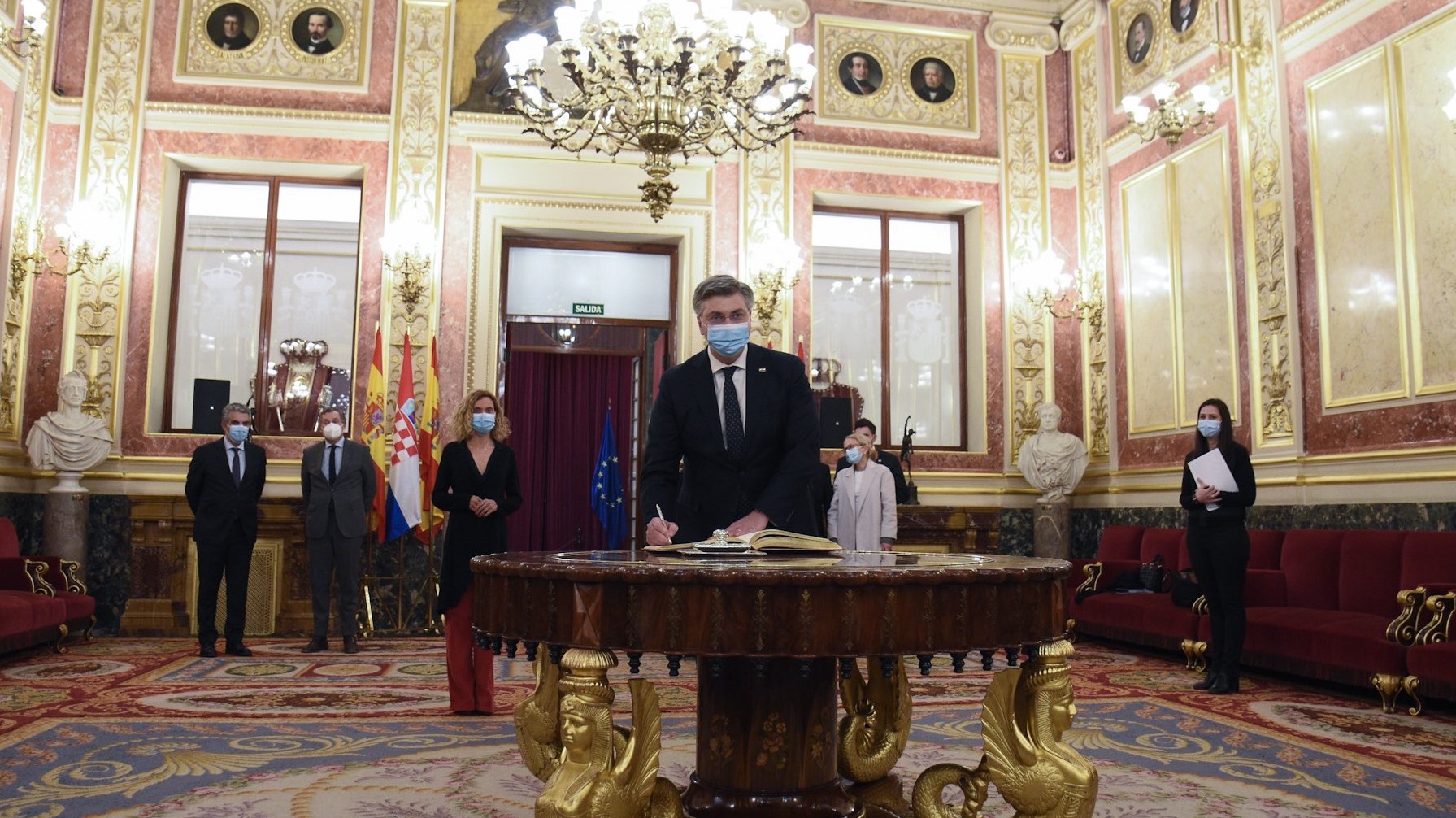 Plenković: Milanović ne odlučuje tko će letjeti nad Hrvatskom, za let sa saveznicima pita se Vladu