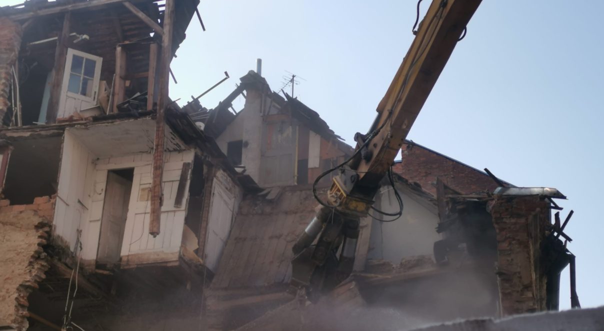 Napokon počelo rušenje jednog od najvećih simbola zagrebačkog potresa