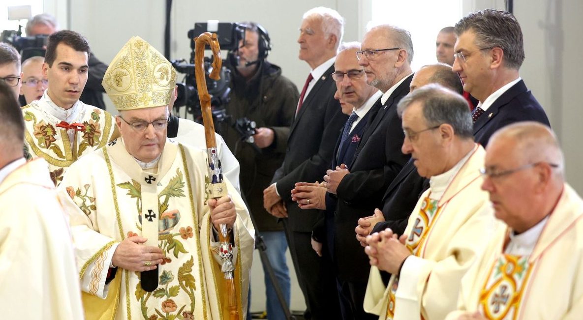 Saberimo svoje misli i budimo još bolji prema drugima, osobito najpotrebitijima