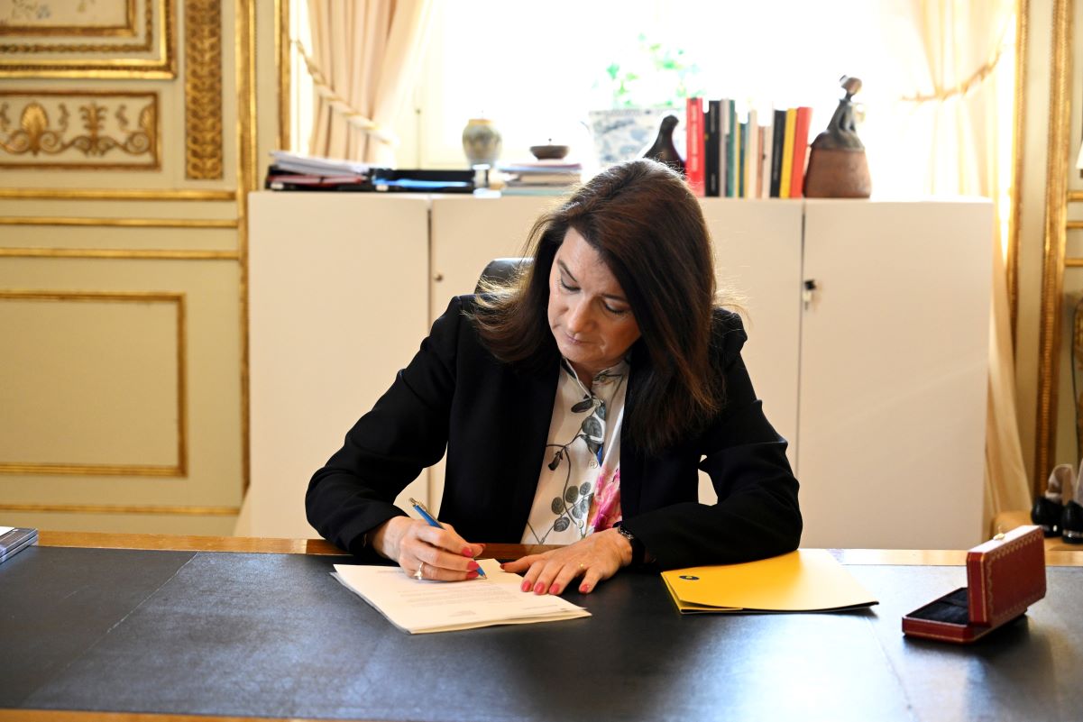 Ministrica vanjskih poslova Ann Linde potpisala zahtjev Švedske za članstvo u NATO-u