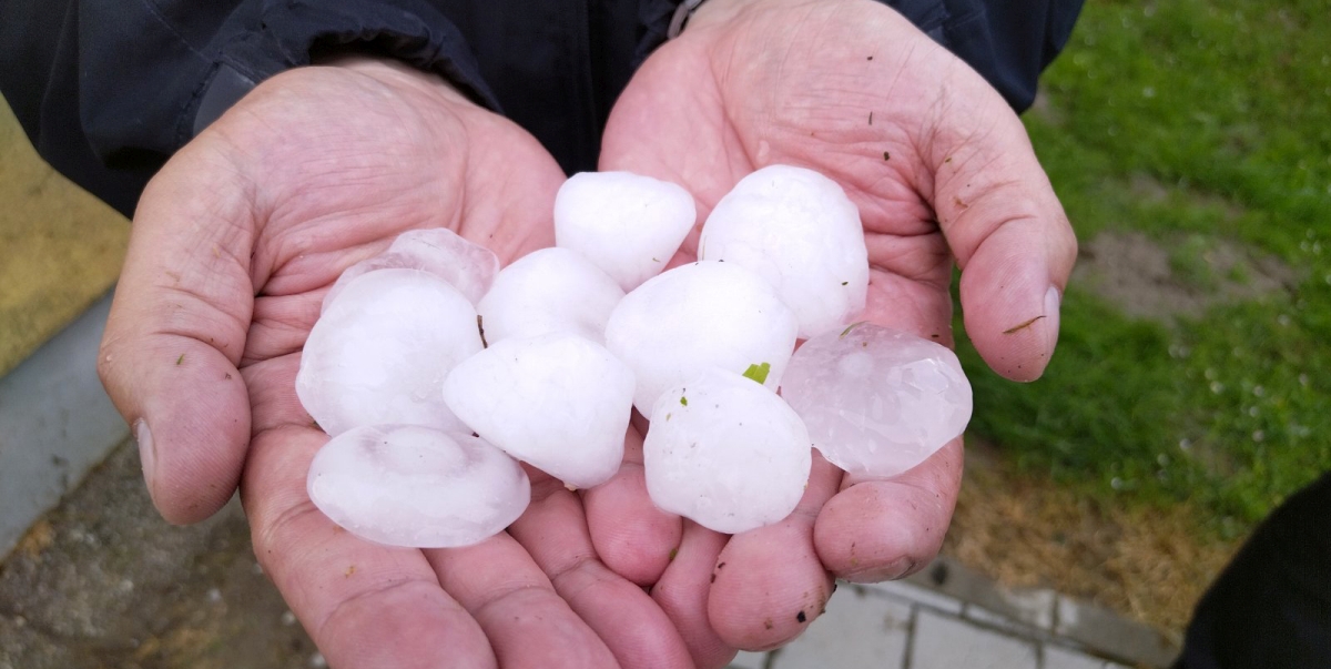 [FOTO] Sjever Hrvatske poharalo nevrijeme, tuča je bila veličine teniske loptice