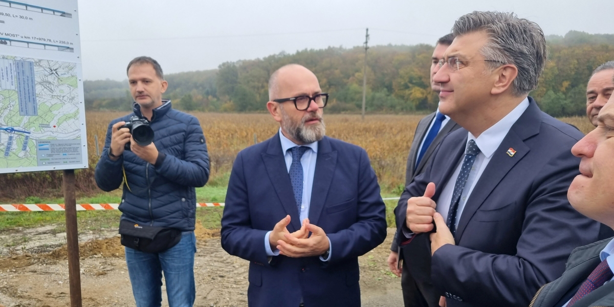 Nastavlja se izgradnja brze ceste od Križevaca prema Kloštru Vojakovačkom, ali pruga do Dugog Sela strašno kasni