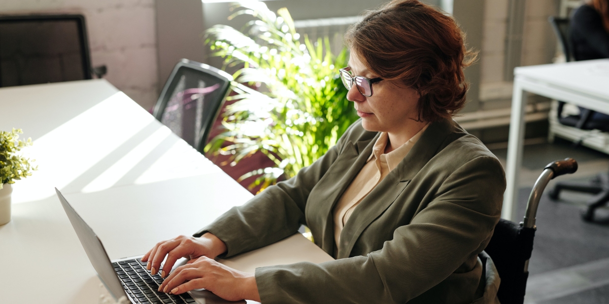 Nekada je posao u javnoj upravi bio posao iz snova, a sada im je 7.000 radnika dalo košaricu