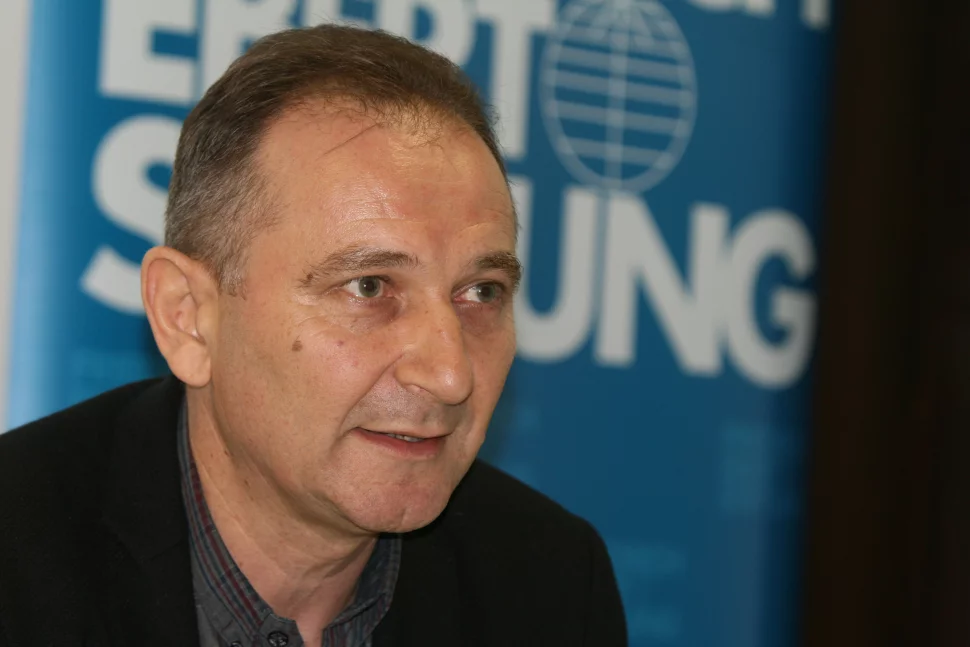 Sindikati: Plaće mogu rasti i bez smanjenja doprinosa!