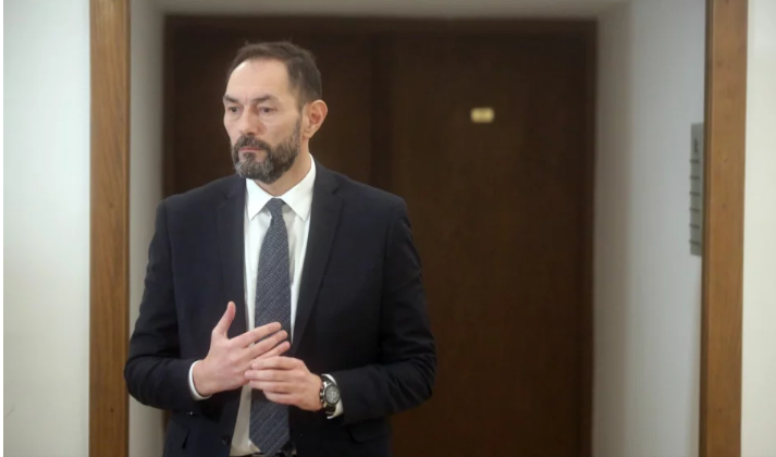 Dražen Jelenić se vratio na posao, što će mu reći šefica?