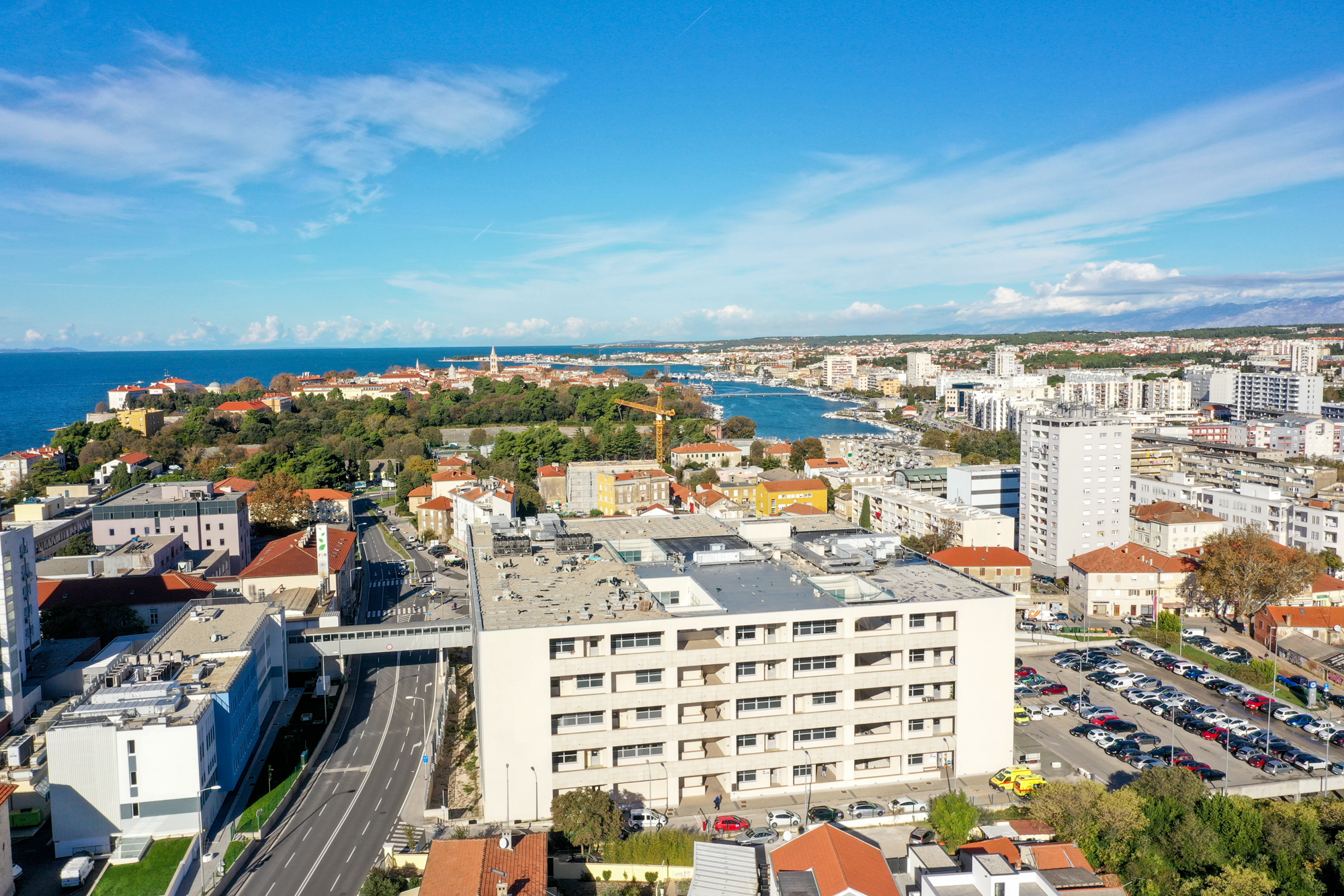 Opća bolnica Zadar objavljuje početak radova za solarnu elektranu poliklinike