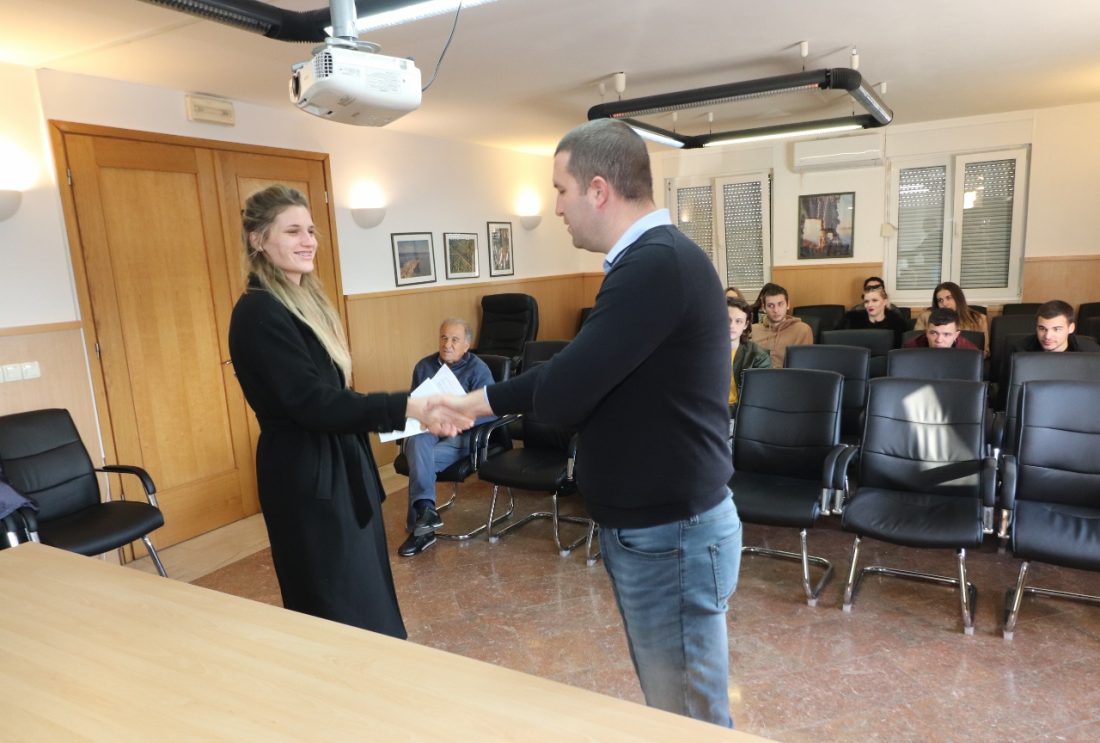 Općina Vir uložila u budućnost: stipendije za studente i podrška obrazovanju