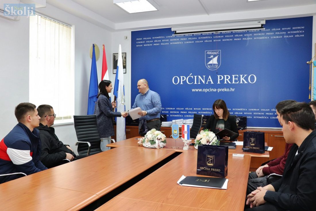 Općina Preko podignula stipendije: 40 studenata dobilo financijsku pomoć