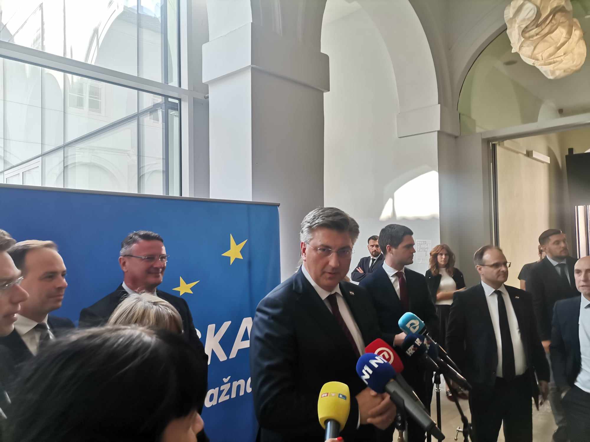 Plenković: "HDZ donosi rezultate – birajte sigurnost i prosperitet za Hrvatsku u Europskoj uniji!"