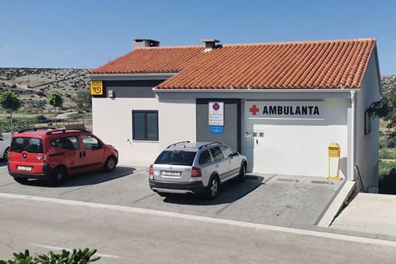 U Kolanu otvorena turistička ambulanta, posjetiteljima osigurana zdravstvena skrb