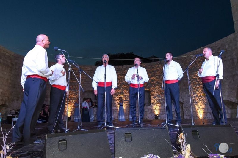 Pag u znaku evergreena: Glazbena večer za pamćenje