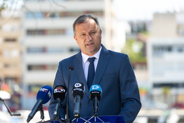 Dukić o Radeti, Rubeši i Meštroviću: Konačni cilj im je blokada gradskih sredstava do idućih lokalnih izbora kada će moći trošiti kako oni žele. Još samo trebaju pobijediti!