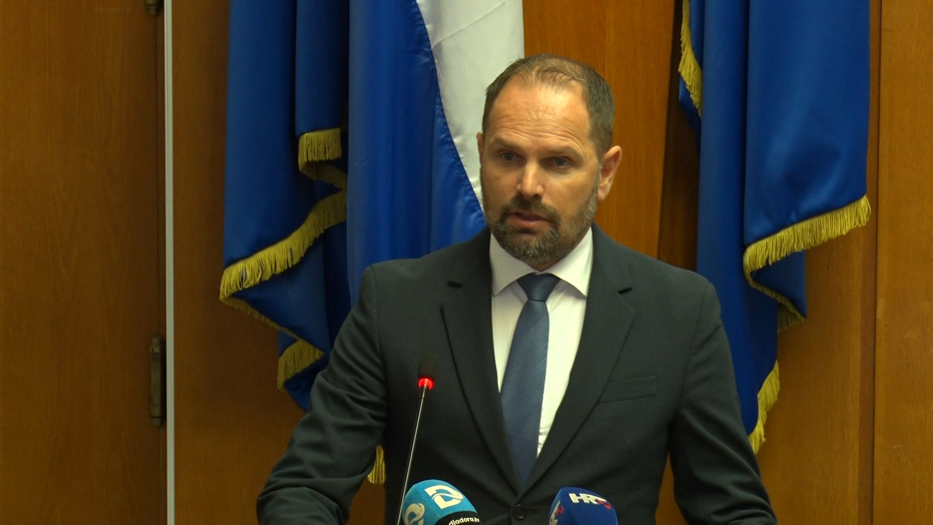 Dujela na Kolegiju gradonačelnika: "Komunalno redarstvo, ključna javna služba u sezoni, zbog tehničkog proračuna ostala je sa samo tri komunalna redara"