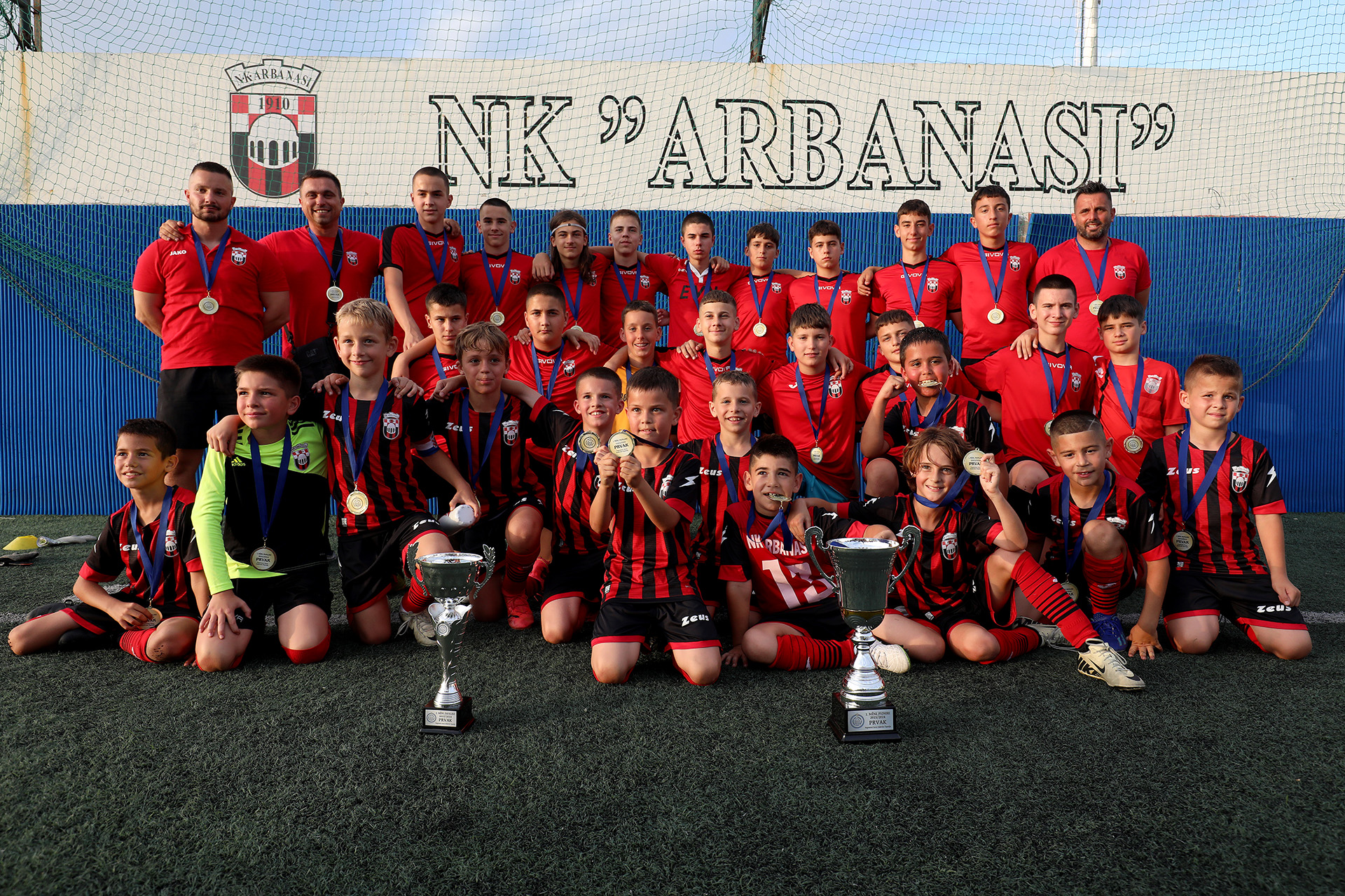 Sjajna sezona za NK Arbanasi: Pioniri i papaline bez poraza