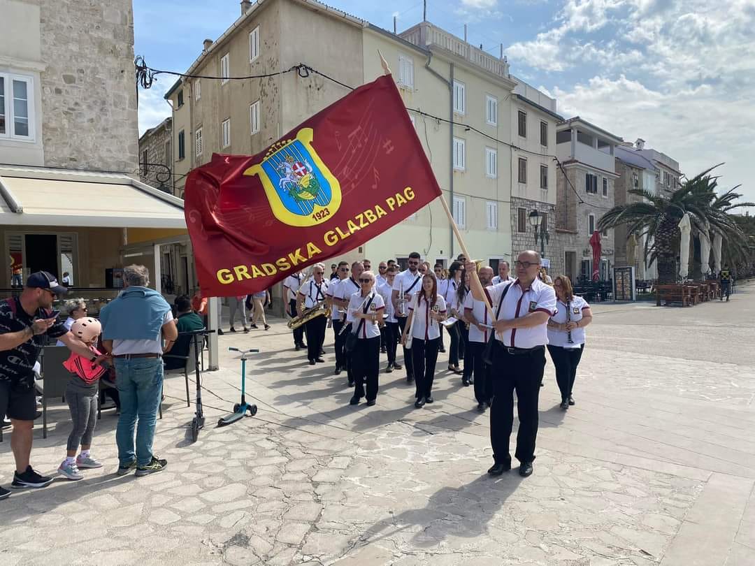Srce Paga večeras će kucati u ritmu hrvatskih evergreena