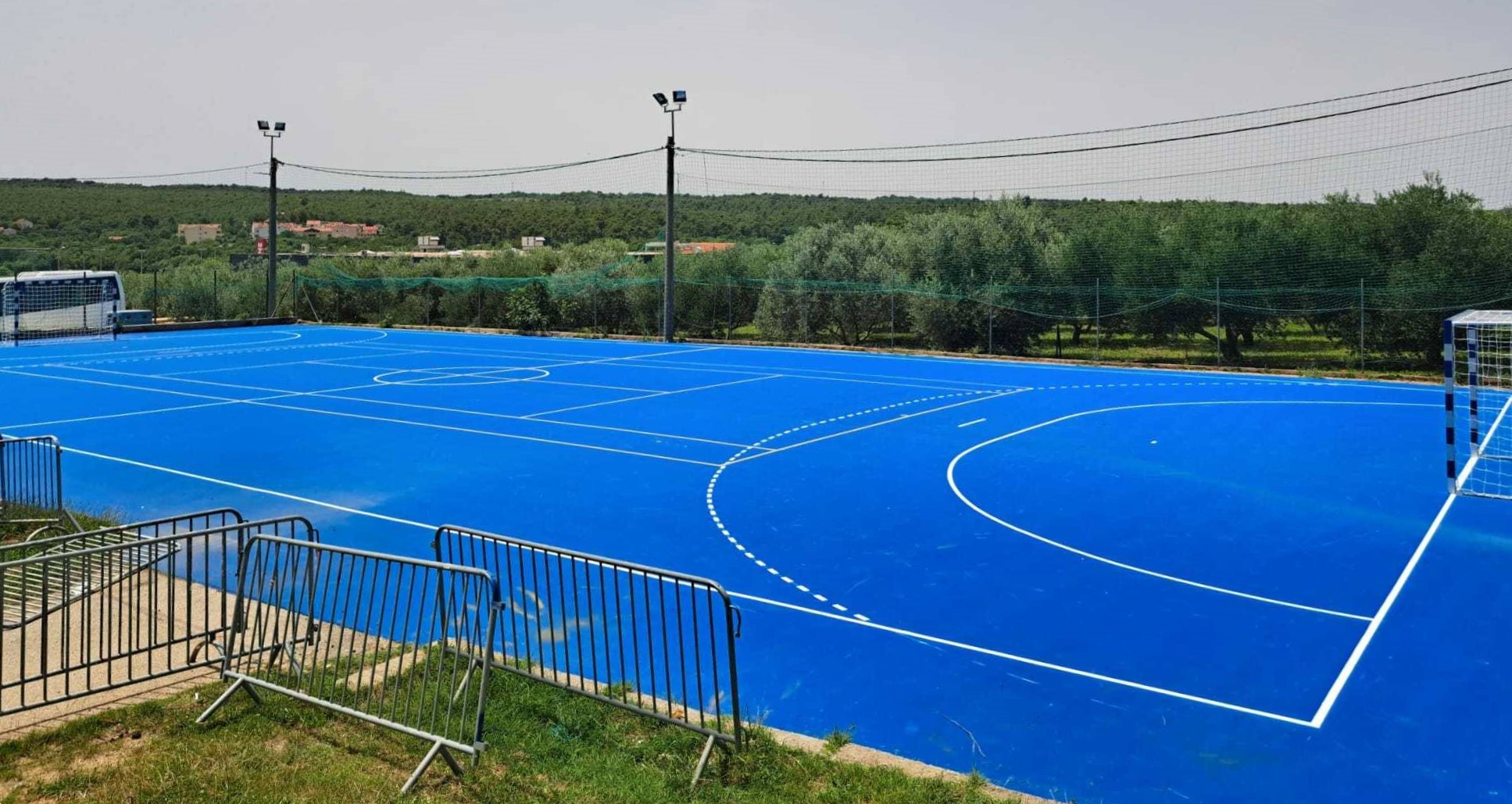 Posedarje dobilo suvremeno sportsko igralište za djecu i mlade