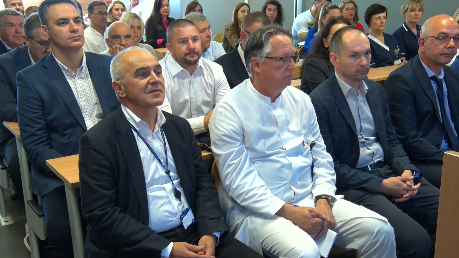 Dr. Bačić: "Oboljelima od zloćudnih bolesti, koji se mogu operirati, ali odbijaju takvo liječenje, sada je na raspolaganju nova metoda, zamrzavanja tumorskog tkiva"