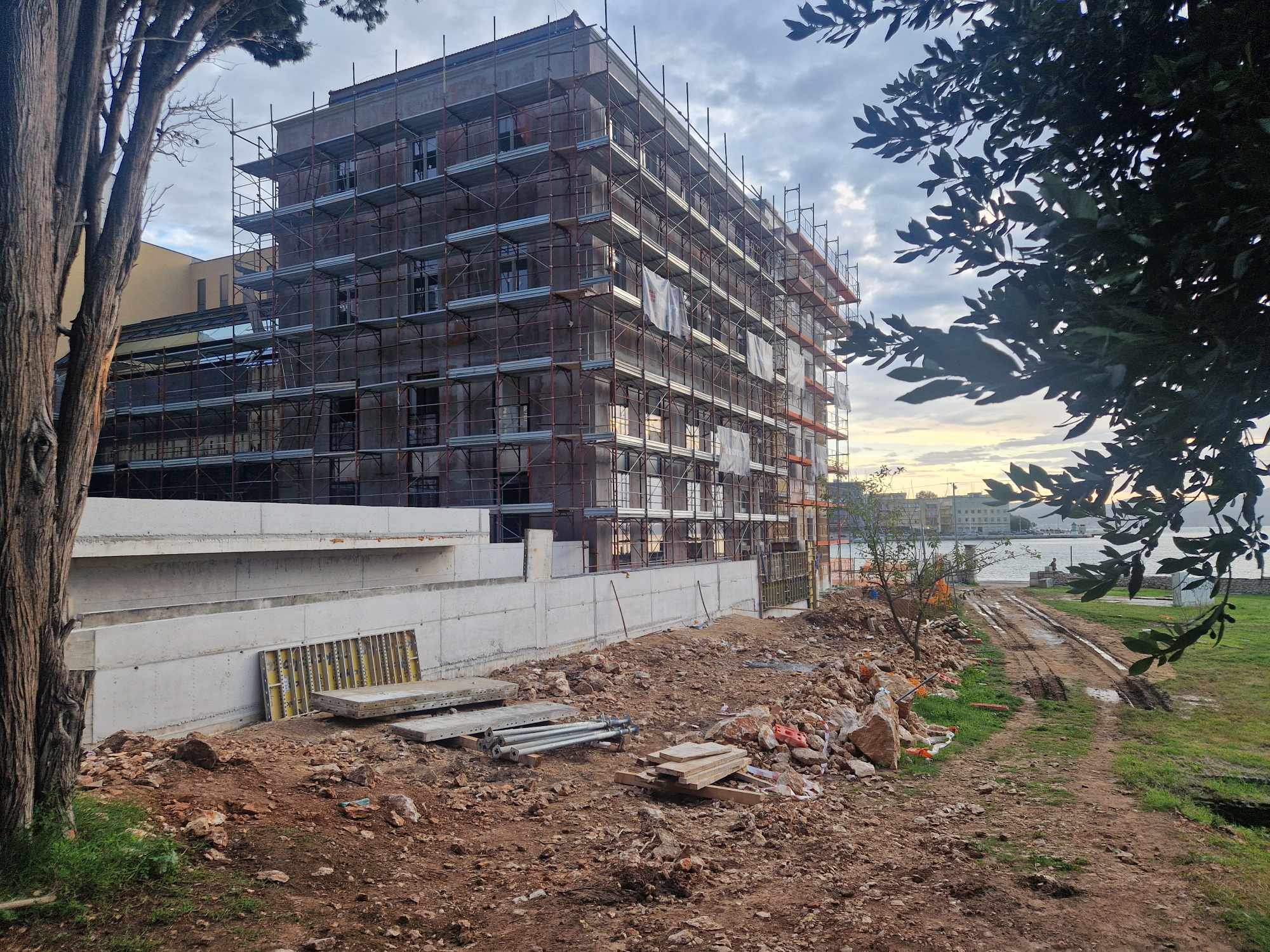 Najavljen mirni prosvjed za spas Maraska parka, gradonačelnik umiruje javnost Bašićevim oplemenjivanjem površine