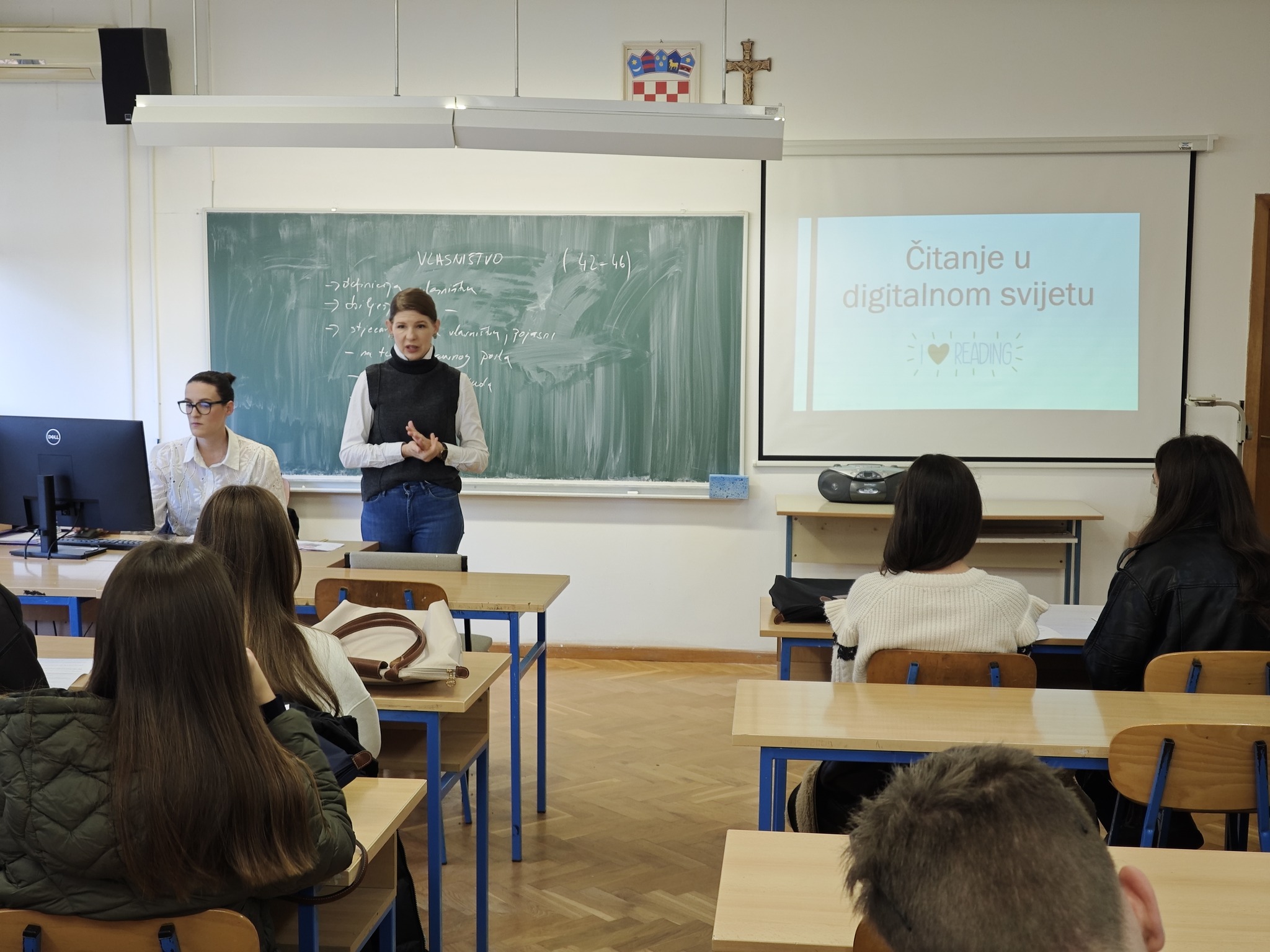 Maturanti gimnazije u Biogradu na Moru razgovarali o suvremenim izazovima čitanja