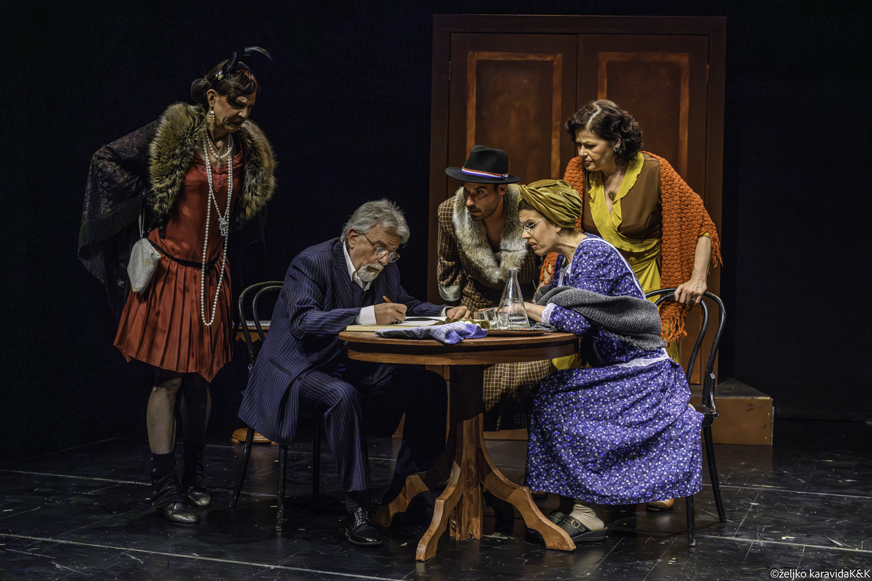 Ne propustite hit predstavu "Oporuka" koja osvaja publiku!