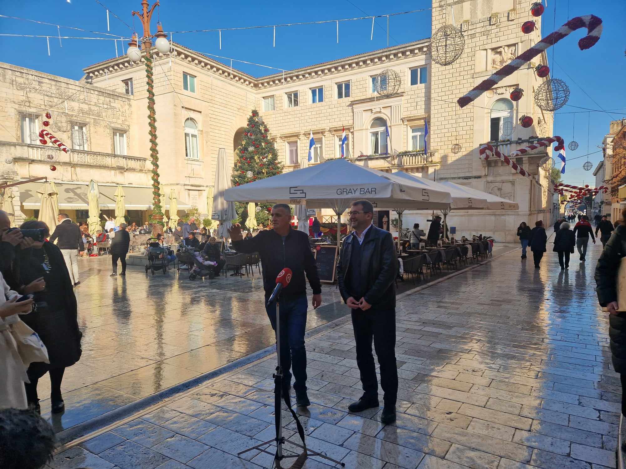 Bulj u Zadru o Zakonu o porezu na nekretnine: "Ja ga u Sinju uvesti neću. Pozivam sve gradonačelnike i načelnike na otpor. Politička poslušnost najveći je grijeh hrvatske politike"
