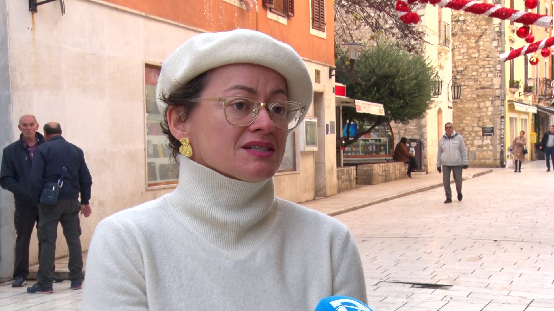 Blagdansko ozračje na zadarskim trgovima privuklo tisuće posjetitelja i donijelo značajan porast noćenja