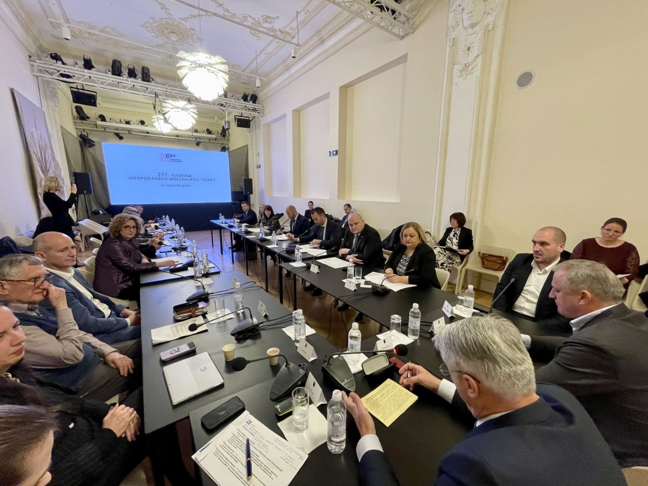 Ministar Erlić: "Ulaganja iz EU fondova, posebno u javnu infrastrukturu, omogućila su ravnomjerniji napredak u nerazvijenijim područjima, koja sada mogu parirati bolje razvijenim dijelovima Hrvatske"