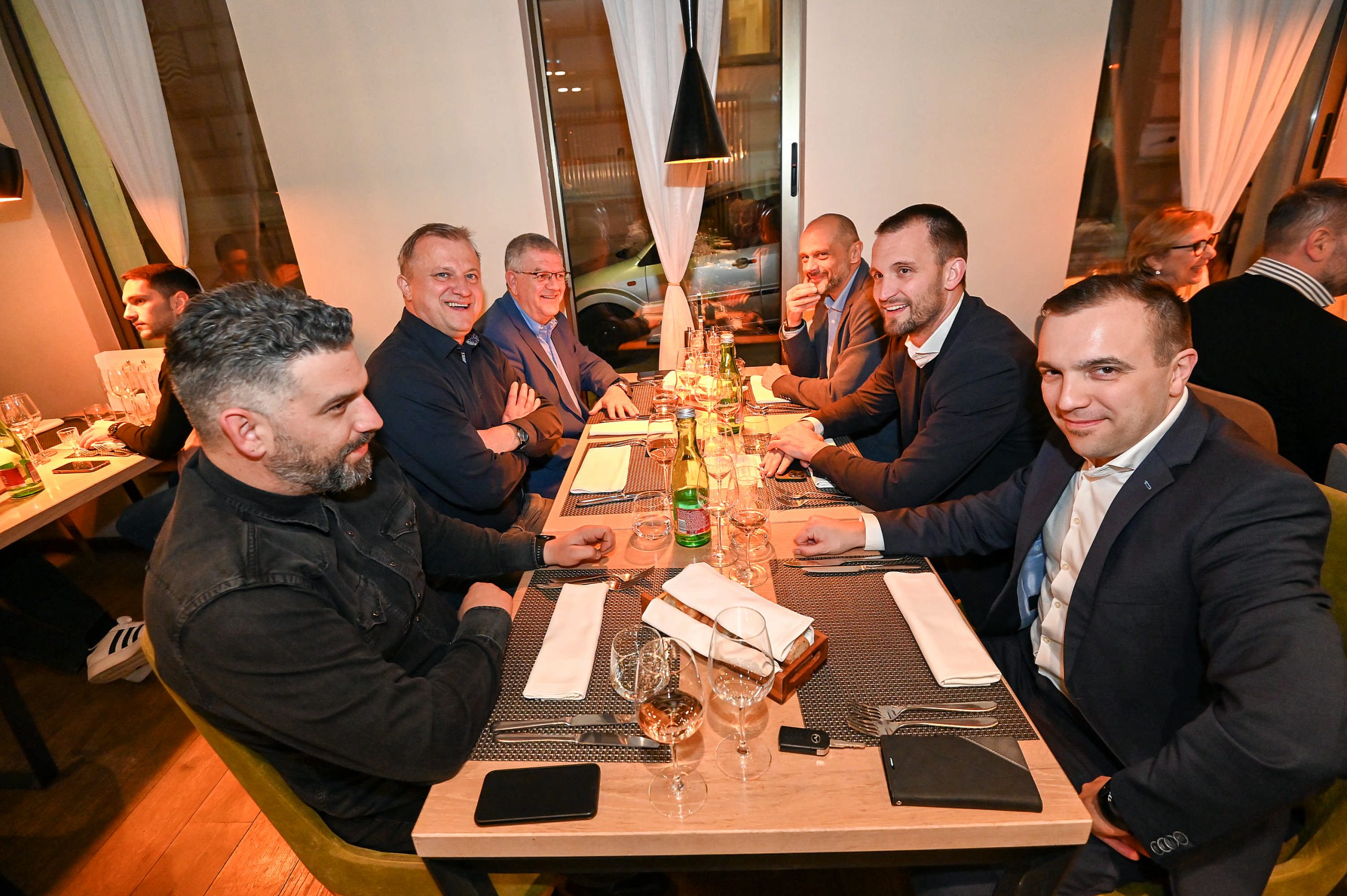 Zadarski restoran 2 Ribara ugostio humanitarnu večeru za Ligu protiv raka Zadar, humanitarna akcija se nastavlja na Wine VIP Eventu 19. veljače