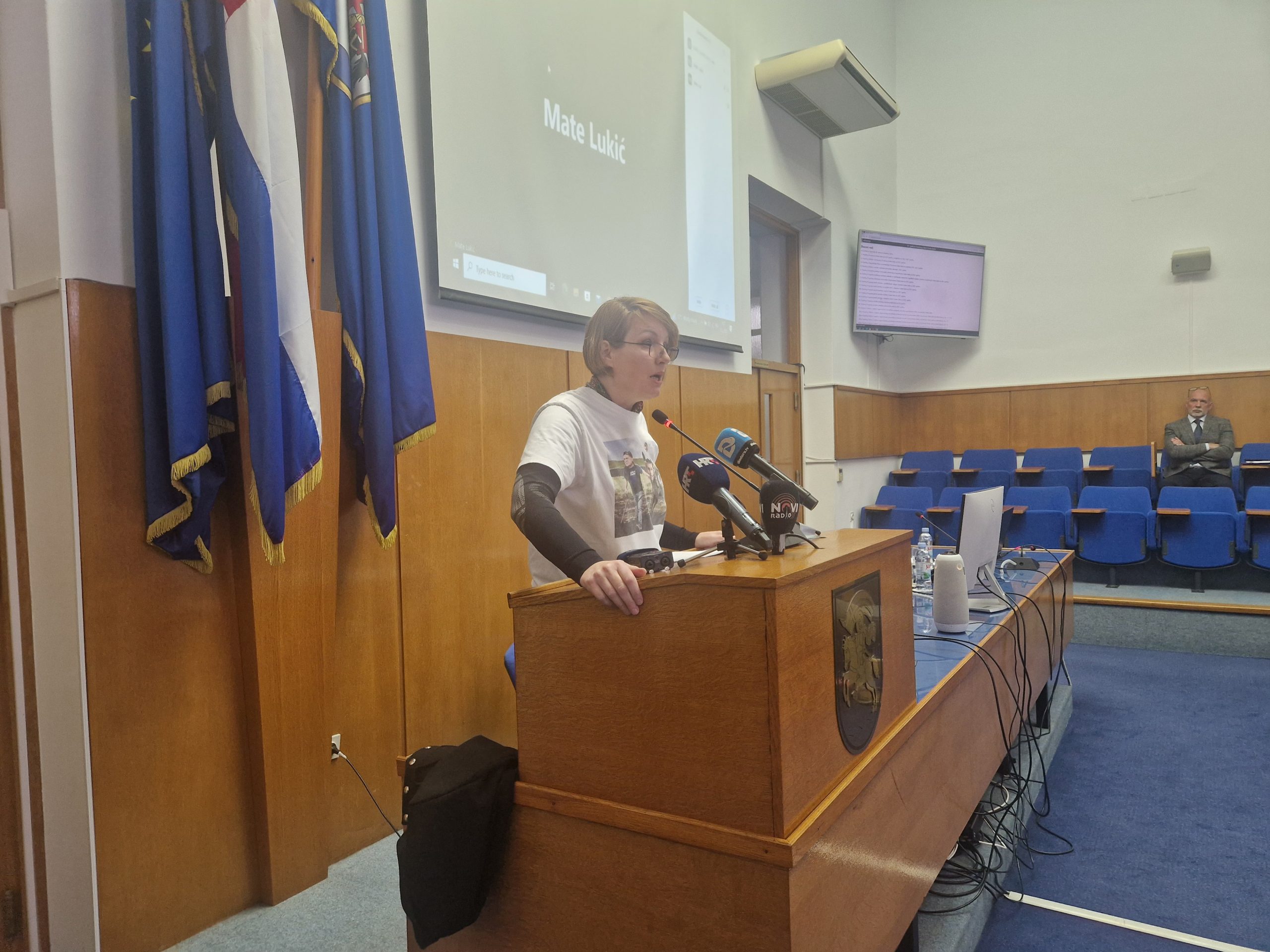 Dramatična scena u Gradskoj vijećnici: Vijećnica Botić odbila napustiti govornicu