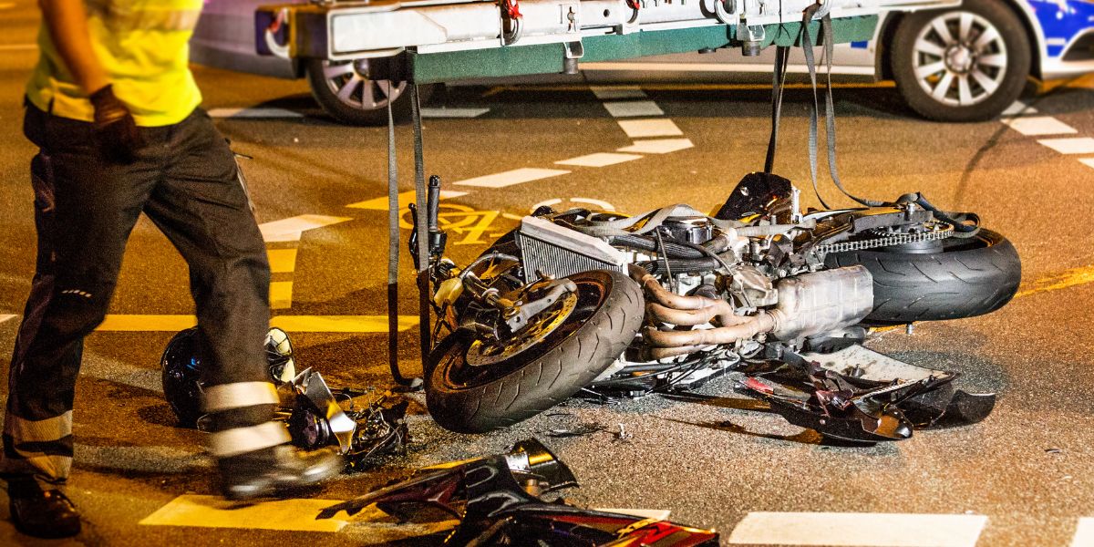 S 2,72 promila jurio u BMW-u pa usmrtio motociklista na Triumphu, a skoro mu ubio i sina