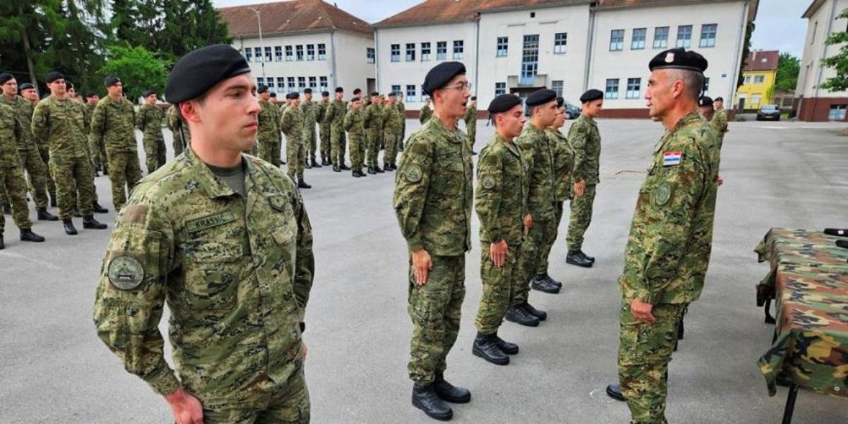 Imamo sve detalje o služenju vojnog roka: Duga kosa dopuštena, otkaz nije opcija, a evo kolika je plaća