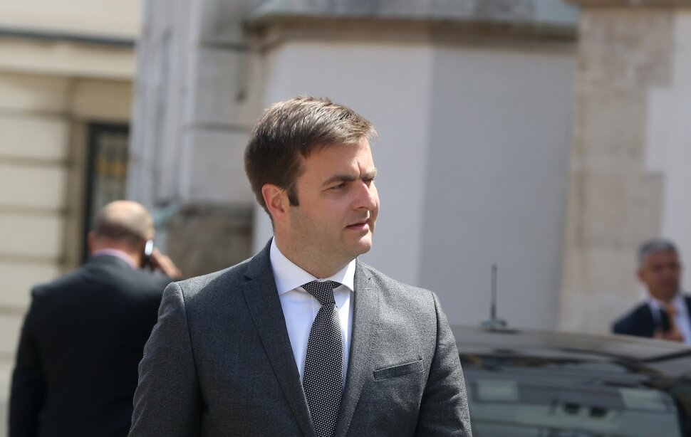 Prvi potez novog-starog ministra oduševit će one koji se griju na određenu vrstu ogrjeva