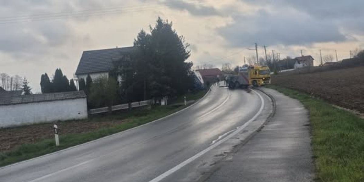 Kamion uspješno izvučen iz jarka, evo kakva je situacija s prometom