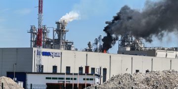 Požar u Kronospanu stavljen pod kontrolu, evo što se točno dogodilo