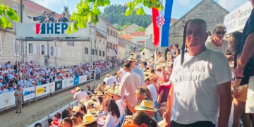 VIDEO: Gradonačelnik na Sinjskoj alci iz ekscesa u eksces. Pogledajte sto su uhvatile kamere.