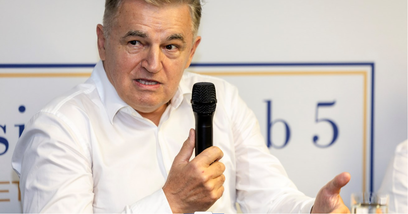 Prof. dr. Milomir Ninković: "Liječnicima treba omogućiti privatnu praksu unutar bolnica"