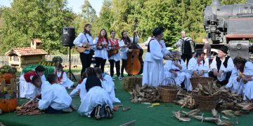 Pred nama je još jedna komušana: Stari običaji i tradicija zavladat će ovom općinom