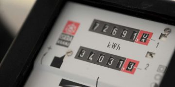 Hrvatskim kućanstvima struja po zaštićenoj cijeni do 3000 kWh, plin bez poskupljenja do proljeća