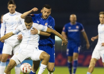 Dinamo na bod Hajduku, klanja se Stojkoviću, Rijeka se pravda mladosti koja je platila školu